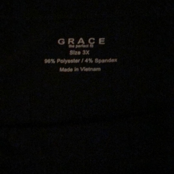 Grace ... The Perfect Fit Cold Shoulder Blouse - Picture 2 of 2